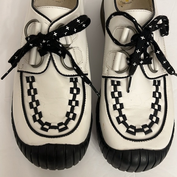 Dr Martens Creeper Shoes - Picture 5 of 15
